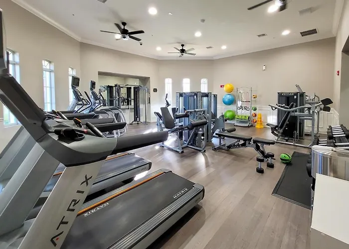 3Br 4 Bath Large Condo 5Min Conv Center 1732Ft